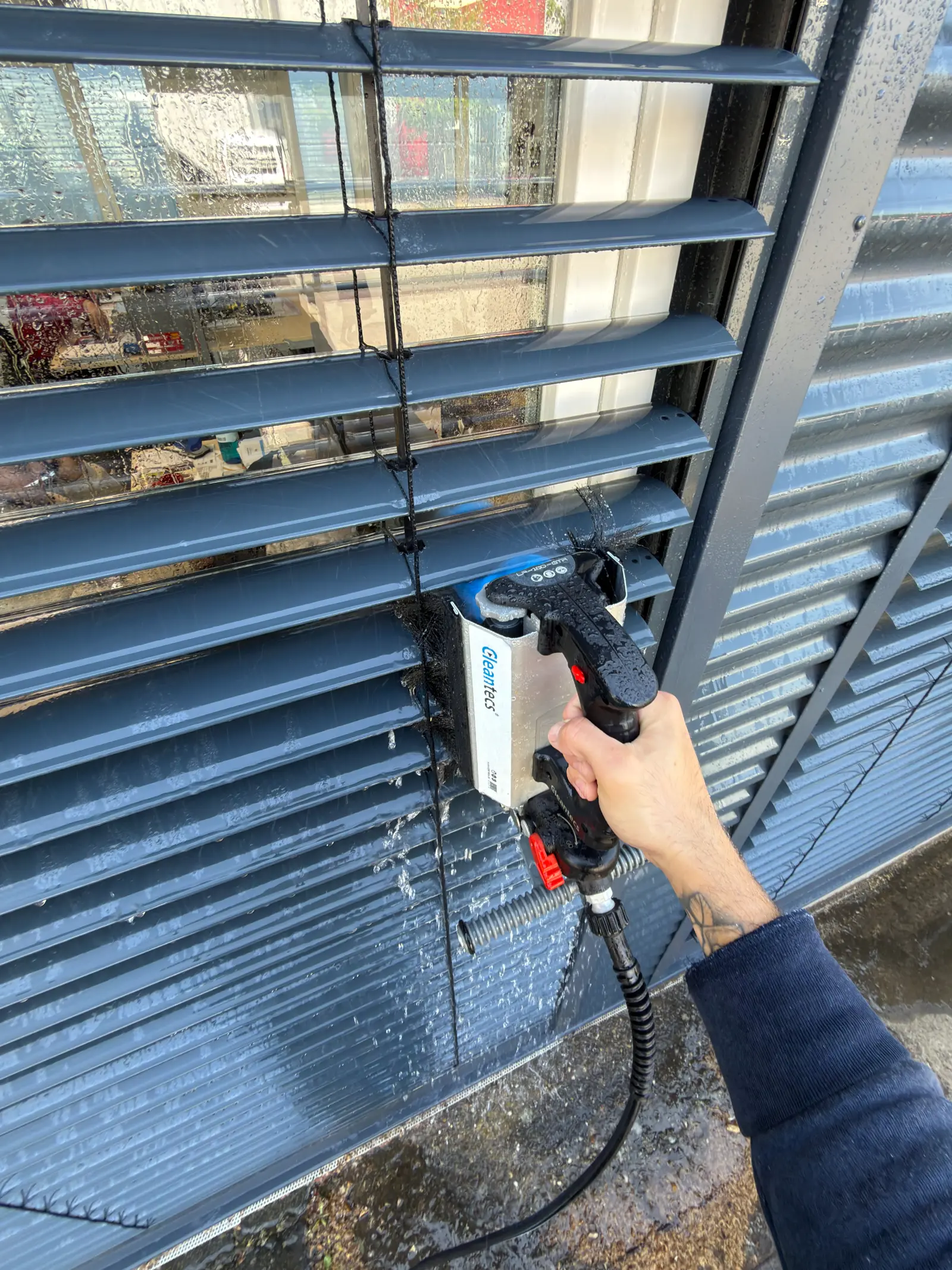 Jalousienreinigung Cleantecs Raffstoren Einsatz Rhein-Main RELTRO