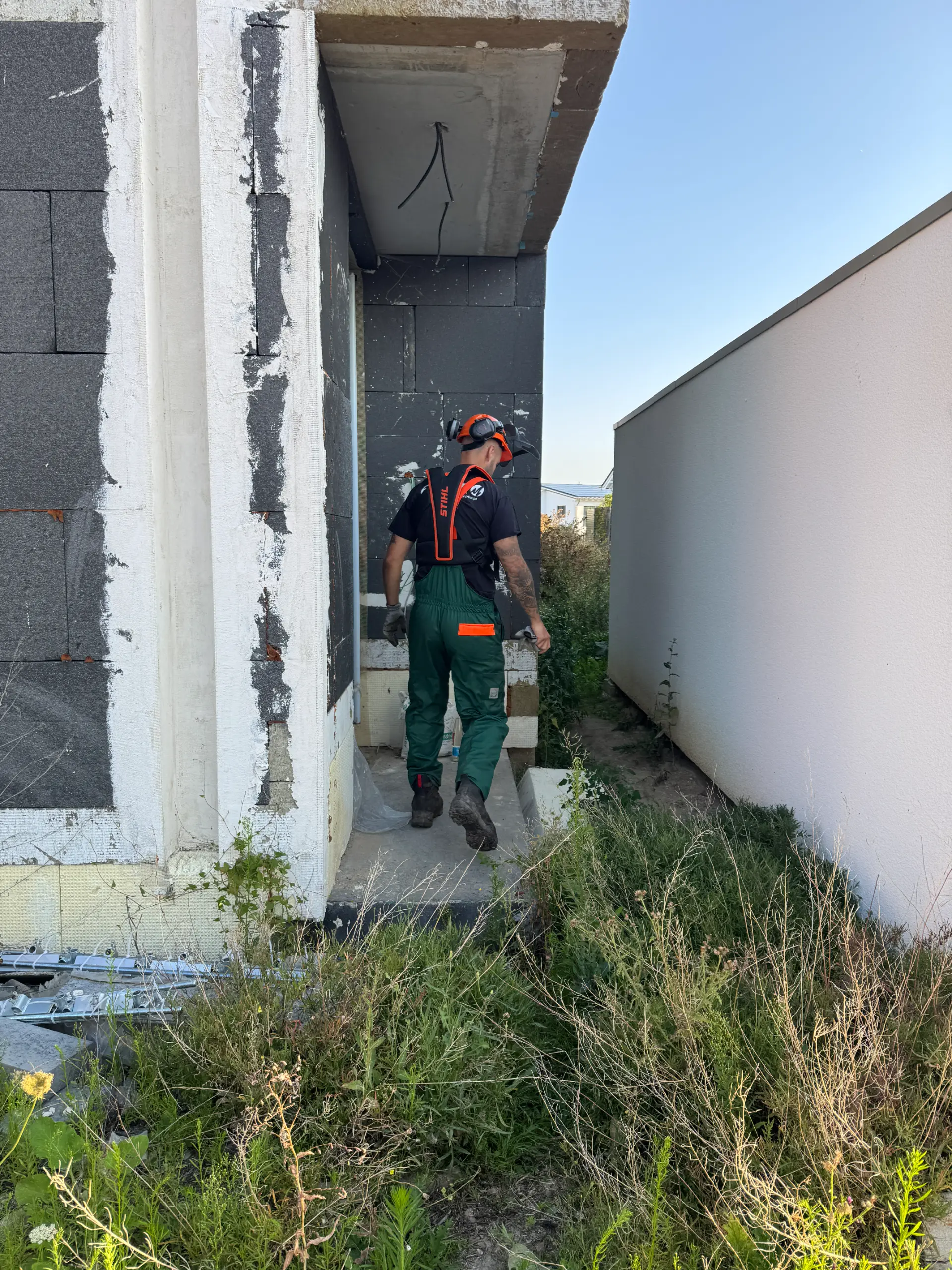 Grünanlagenpflege Baumpflege Rhein-Main RELTRO