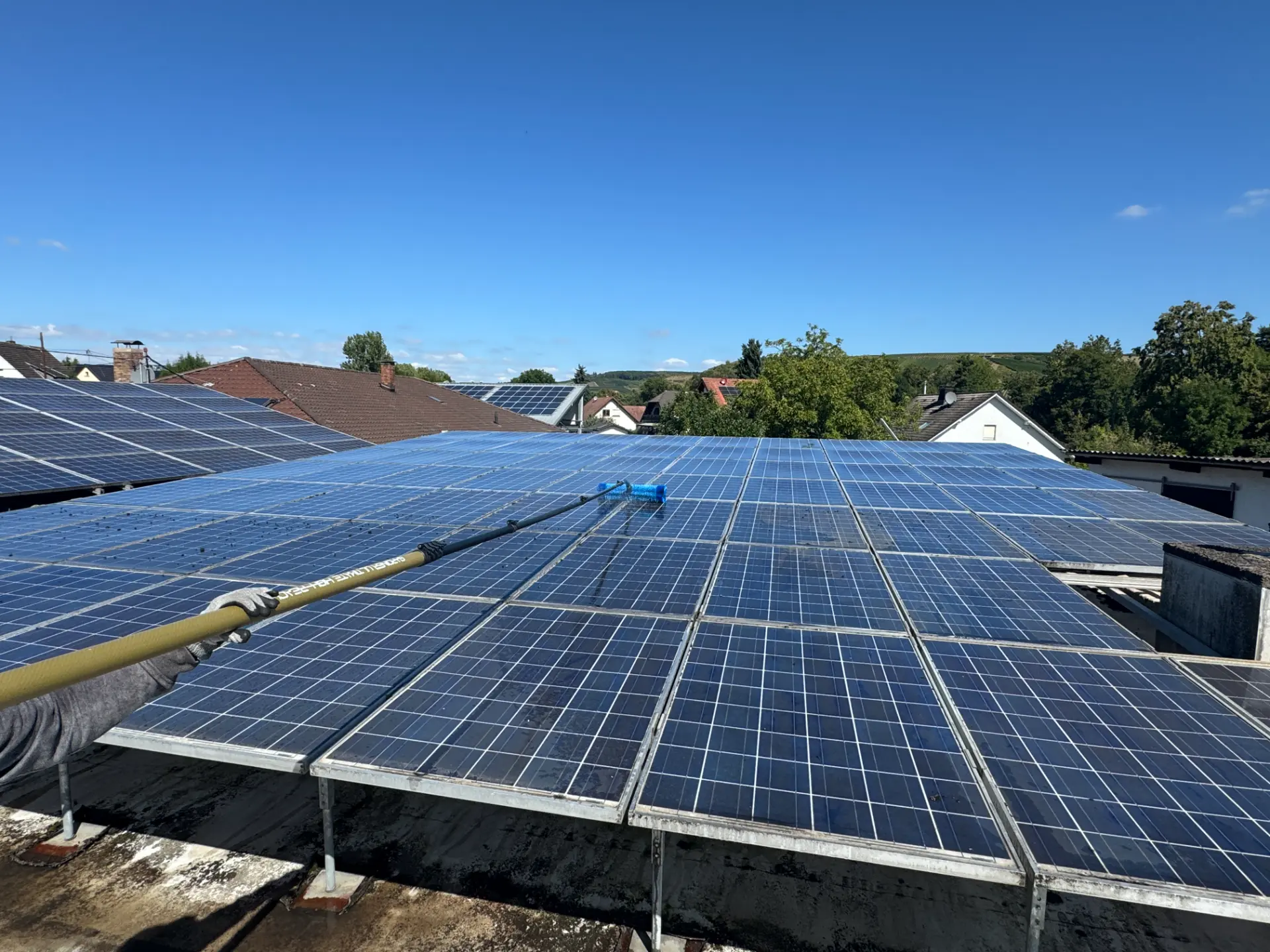 Osmosereinigung Solarreinigung Flachdach Photovoltaik RELTRO